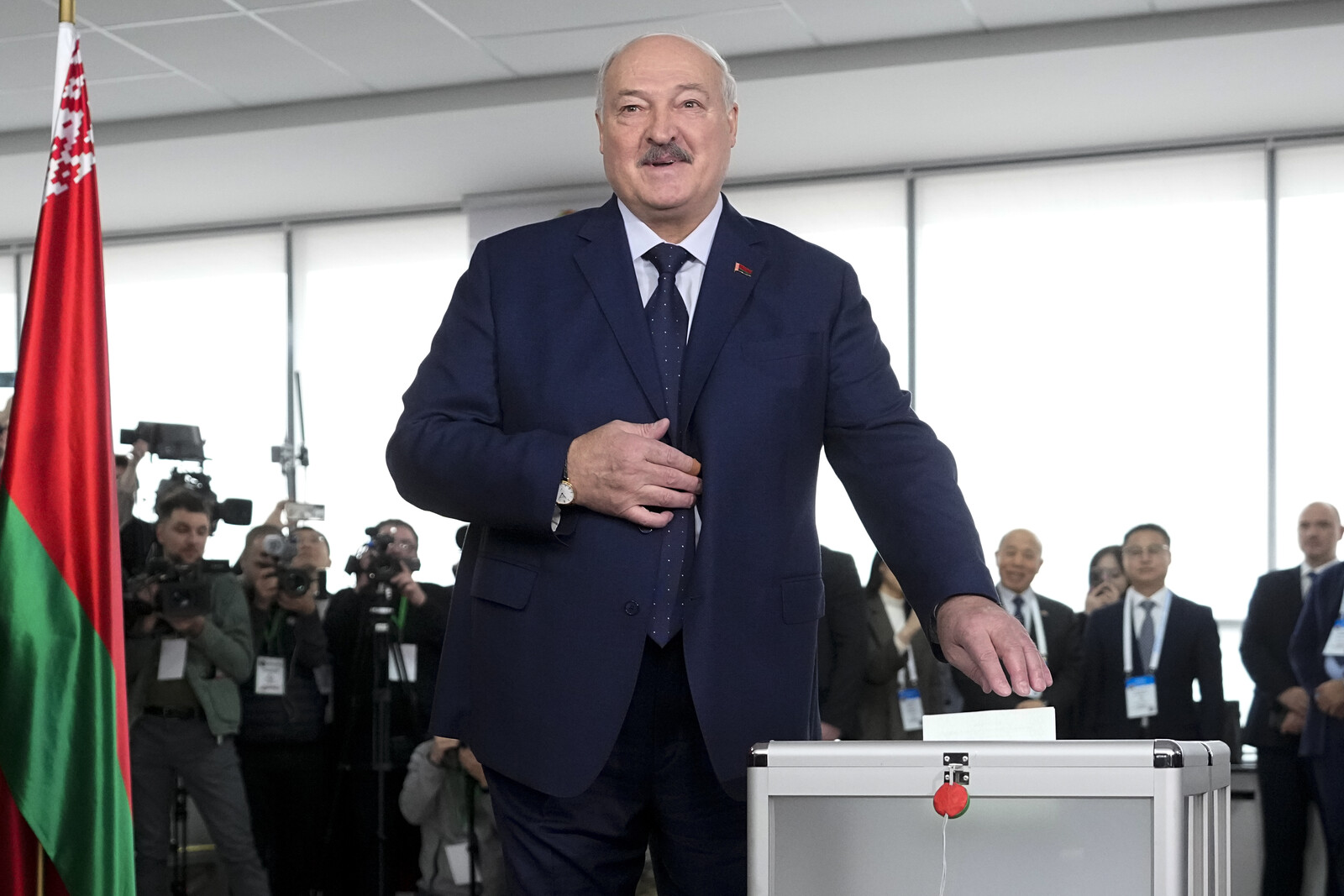 Expected landslide victory for Lukashenko