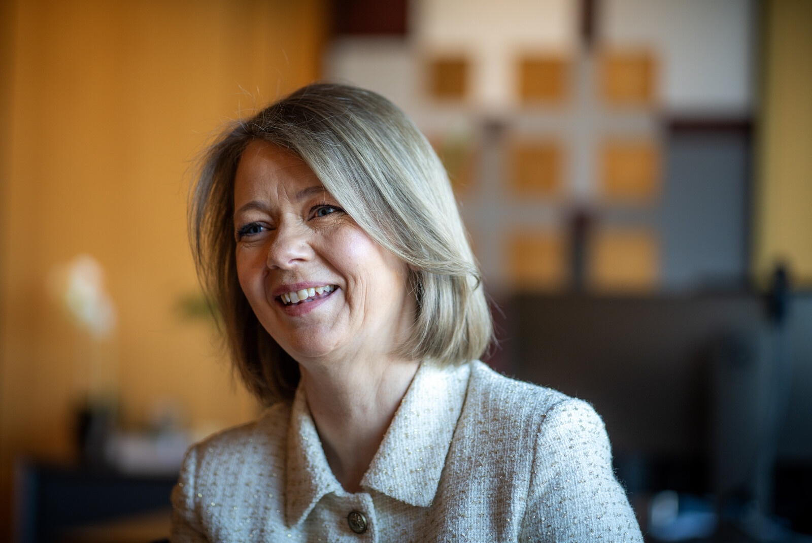 Norway Central Bank Unexpectedly Cuts Interest Rate to 4.25%