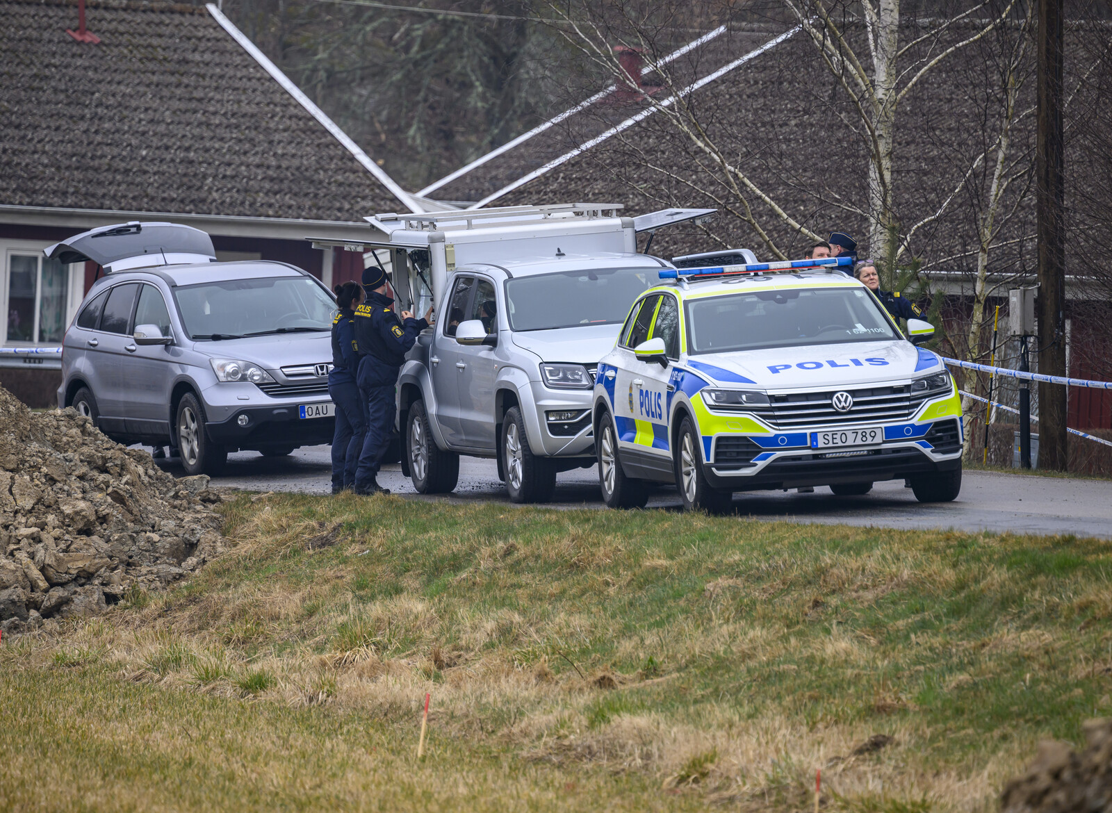 Police Shoot Armed Man During