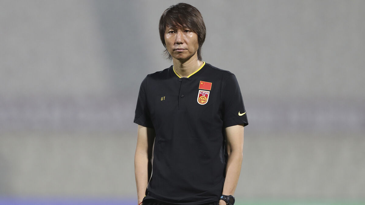 Former national team captain banned for life by Chinese Football Association