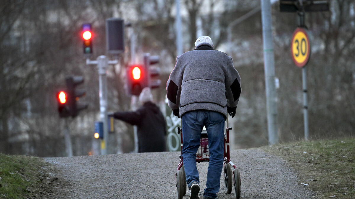 Police warn of new door-knocking scam targeting the elderly