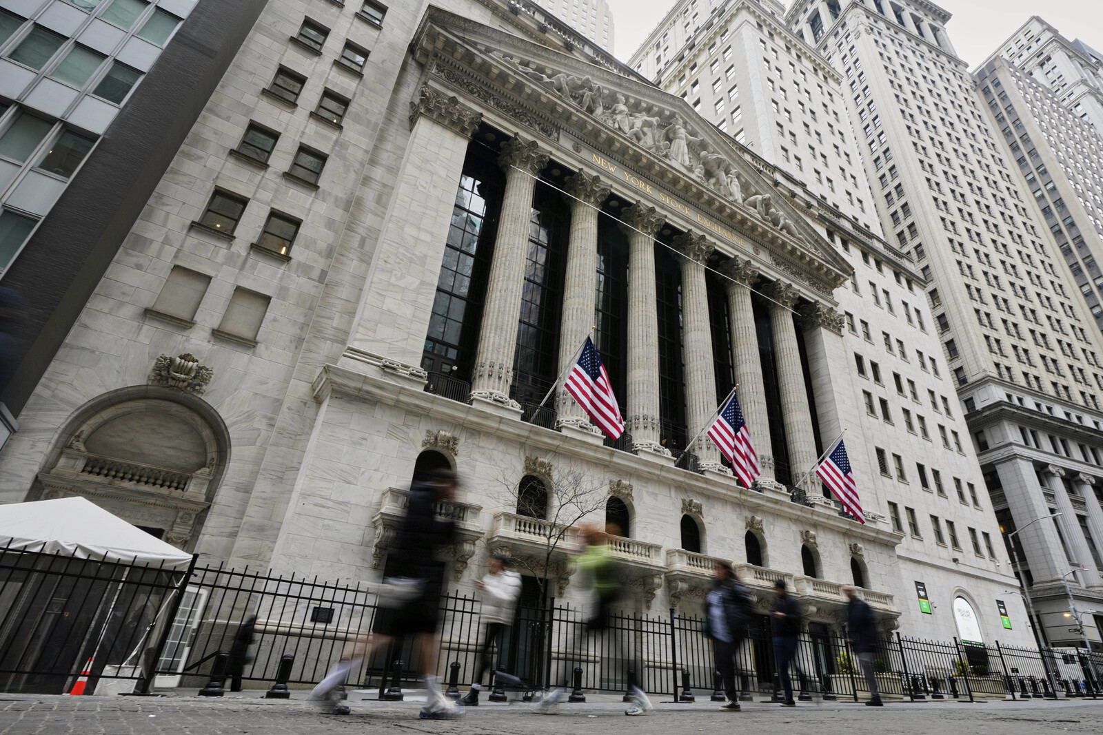 "Optimism about China boosts Wall Street"