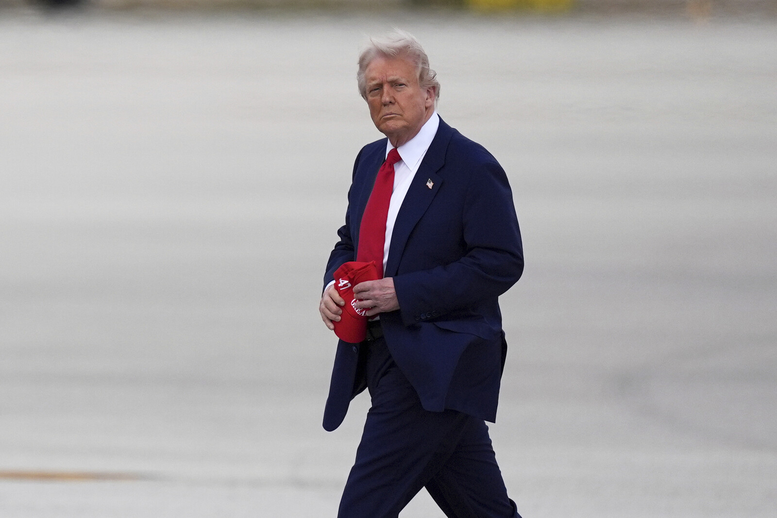 Trump Signals Openness to Tariff Negotiations for Economic Boost