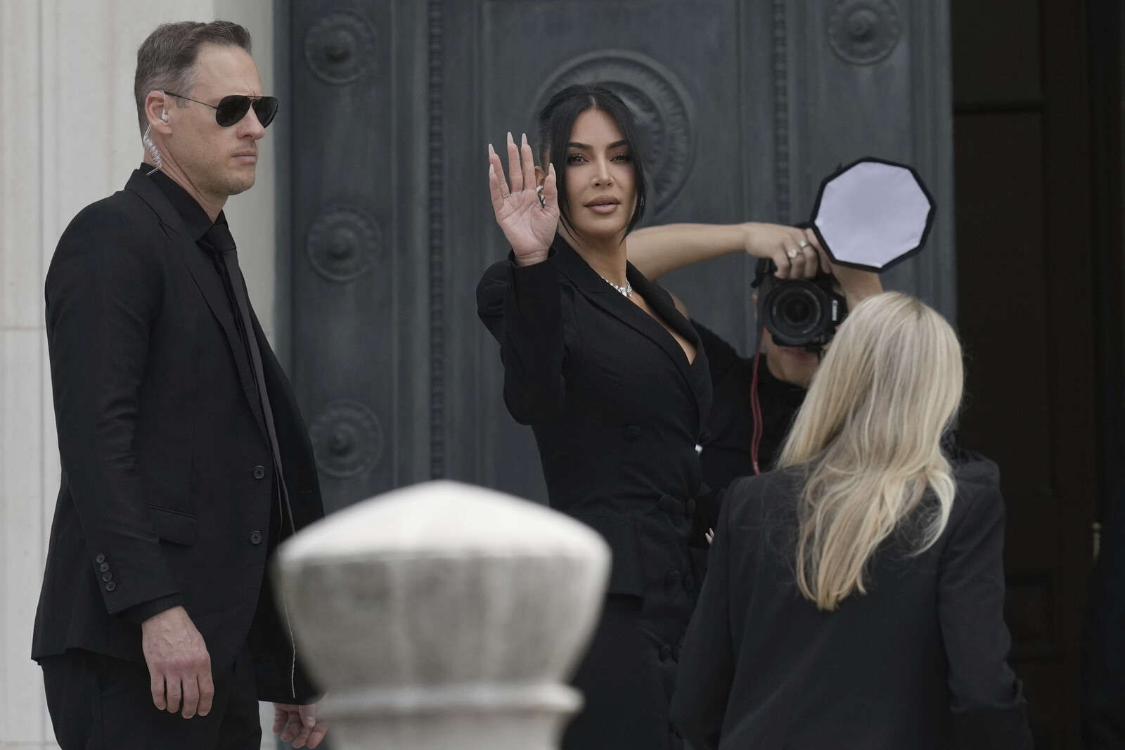 Kim Kardashian Tearfully Recalls Paris