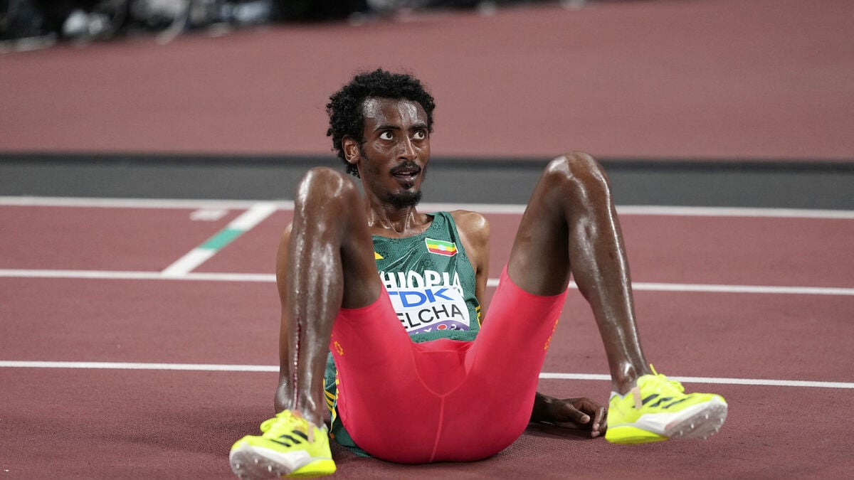Yomif Kejelcha breaks half-marathon world record in Buenos Aires