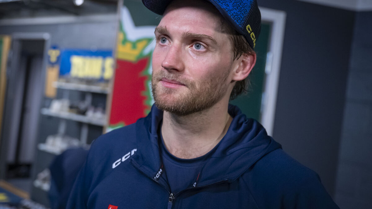 Tre Kronor forward Simon Ryfors