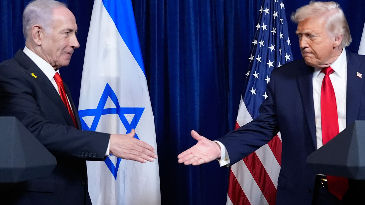 Expert: Netanyahu is trying to