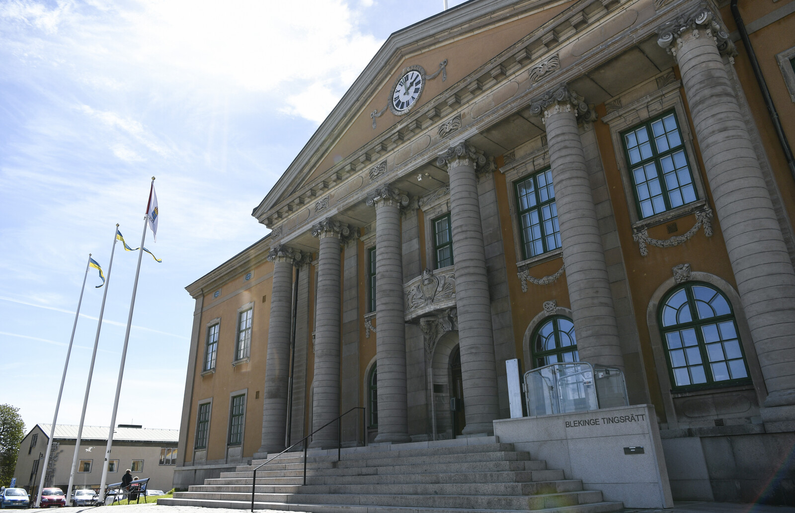 Teen Kidnapped Outside Police Station