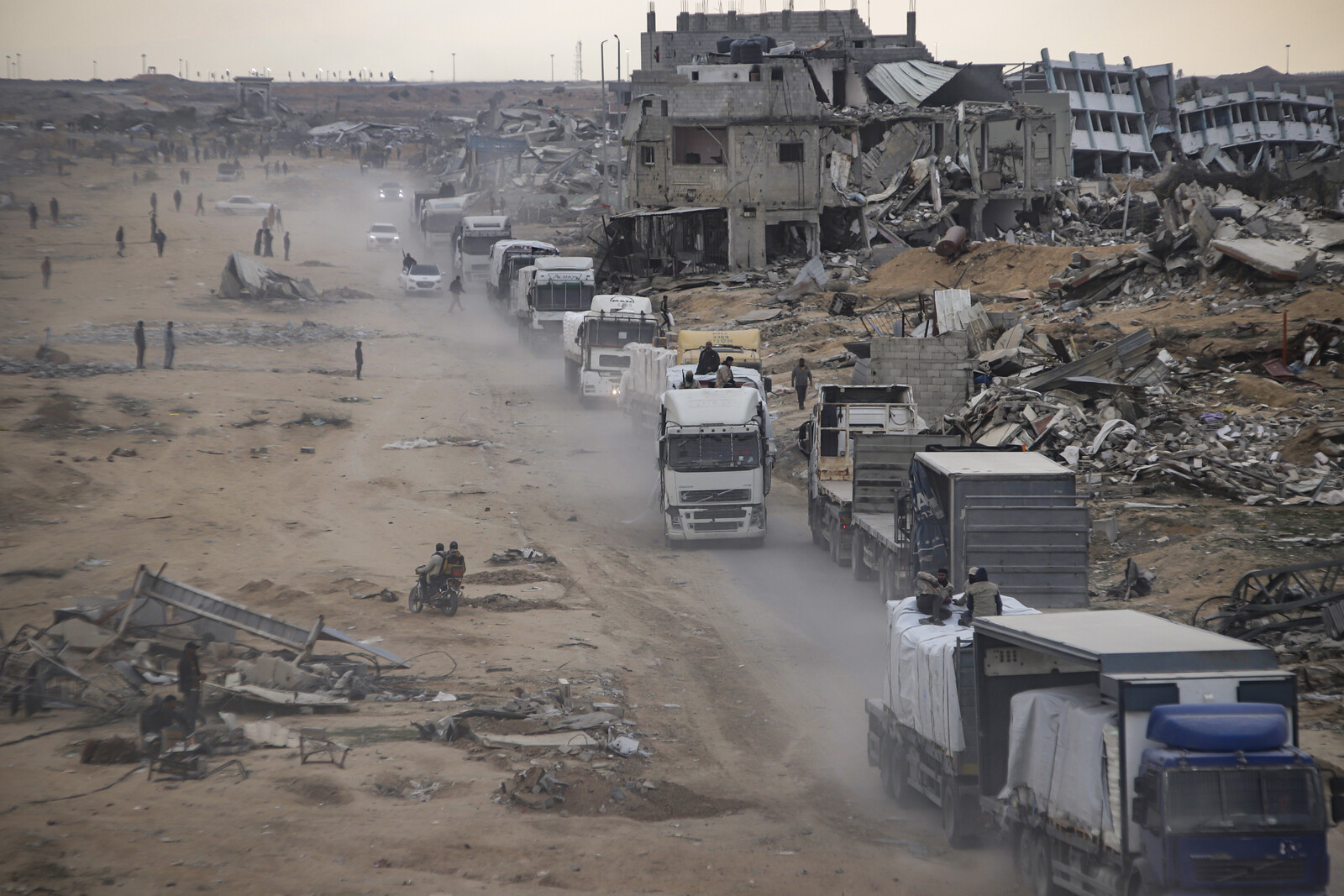 20 Swedes Safely Evacuated from
