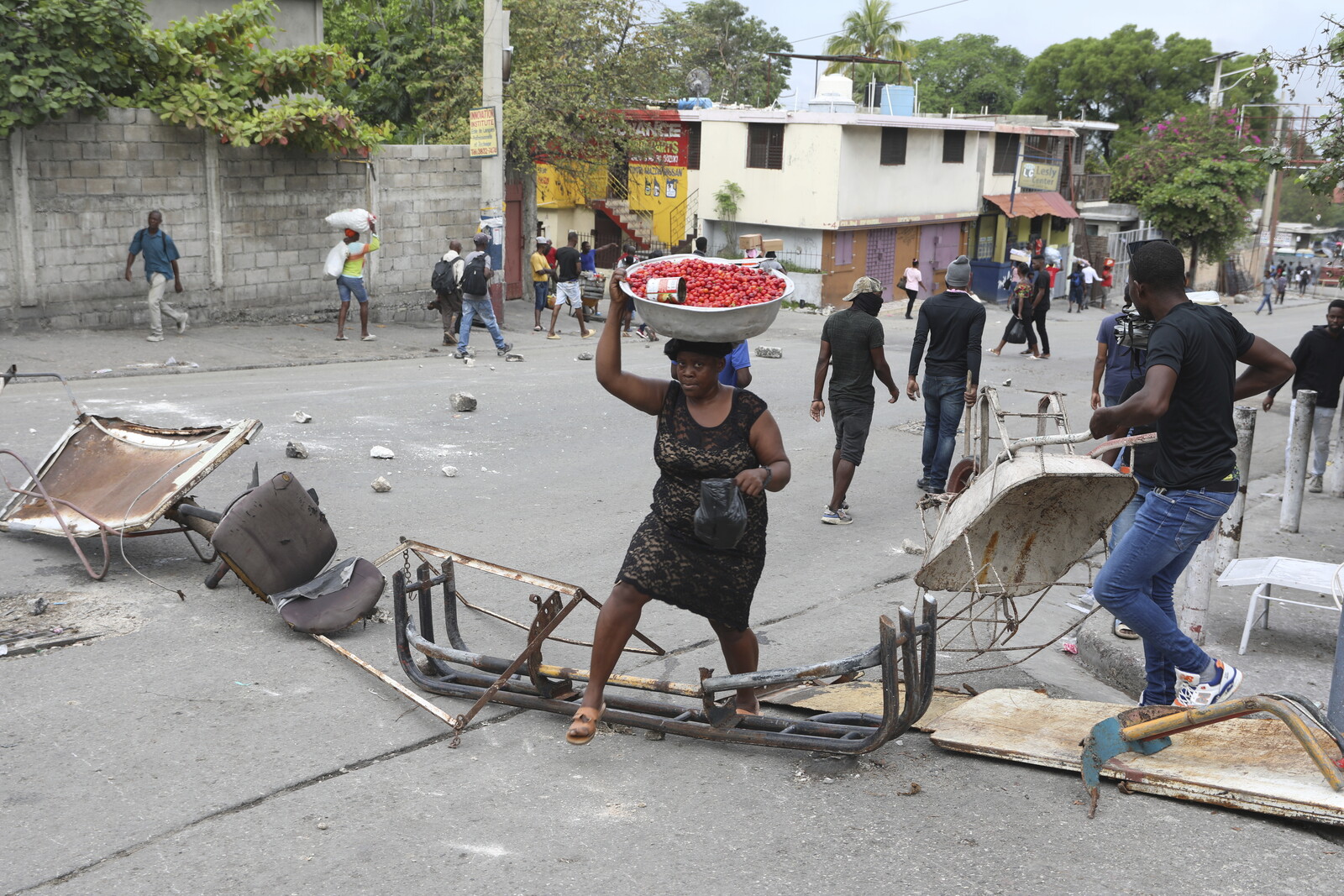 UN Warns Haiti Nears Collapse Amid Escalating Gang Violence