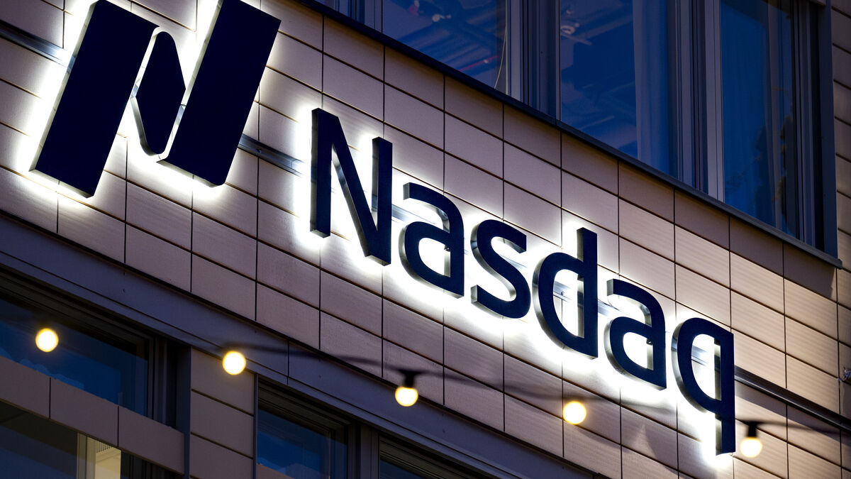 The stock market ended the week in positive territory