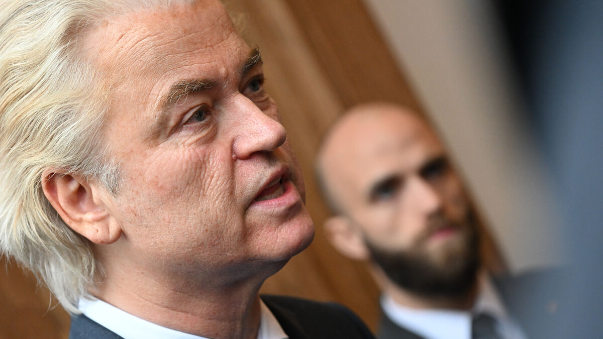 Defections lower Wilders as PVV