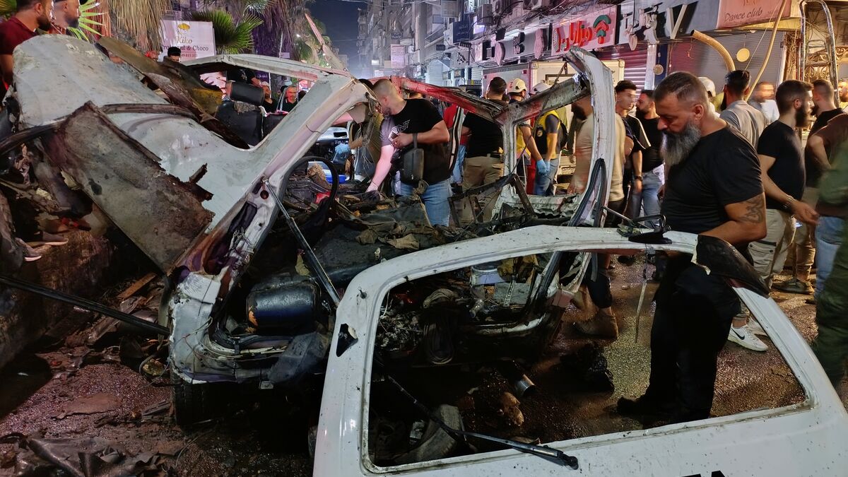 Explosive device on minibus in