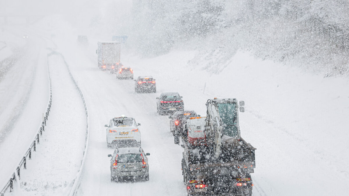 Stress and slipping risks for winter holiday drivers