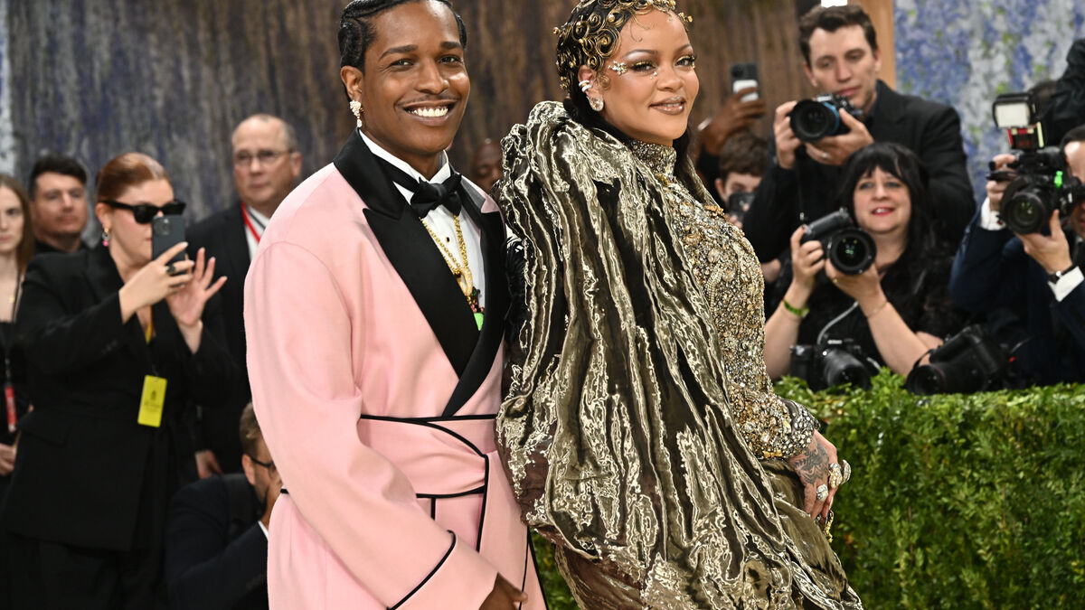 Charges in shooting at Rihanna's home postponed as suspect must first undergo psychiatric evaluation