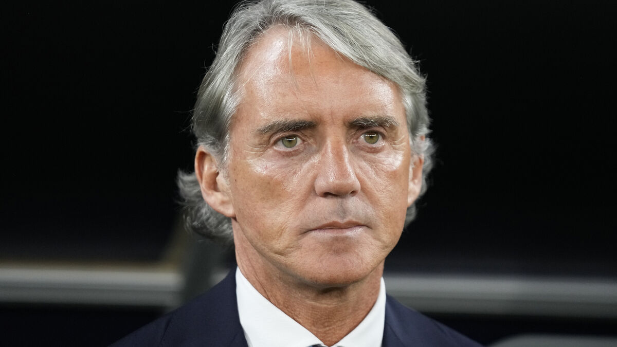 Italy turn to Roberto Mancini