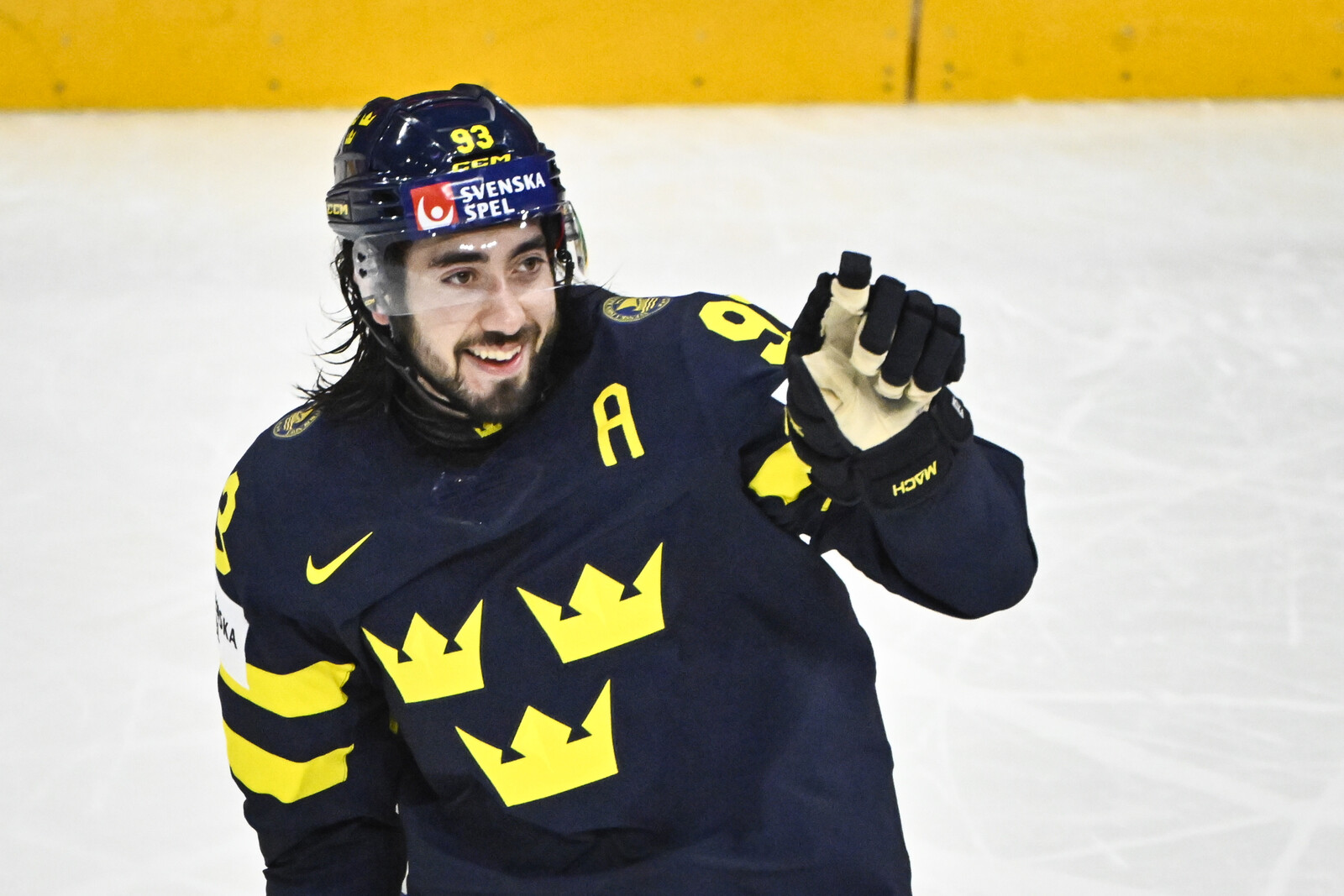 Sweden's Dramatic Comeback Secures Victory