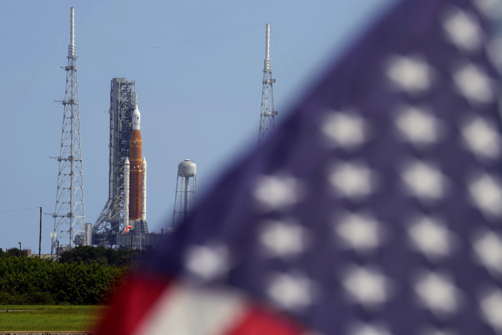 Trump's Mars Ambitions Lead to Nasa Layoffs of Thousands