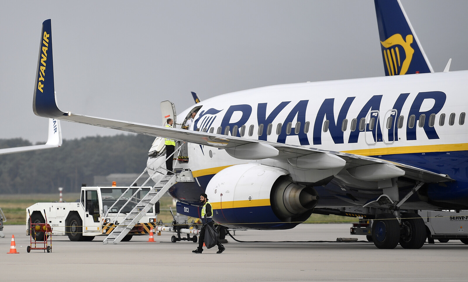 Ryanair Surpasses Profit Expectations with Strong Summer Demand