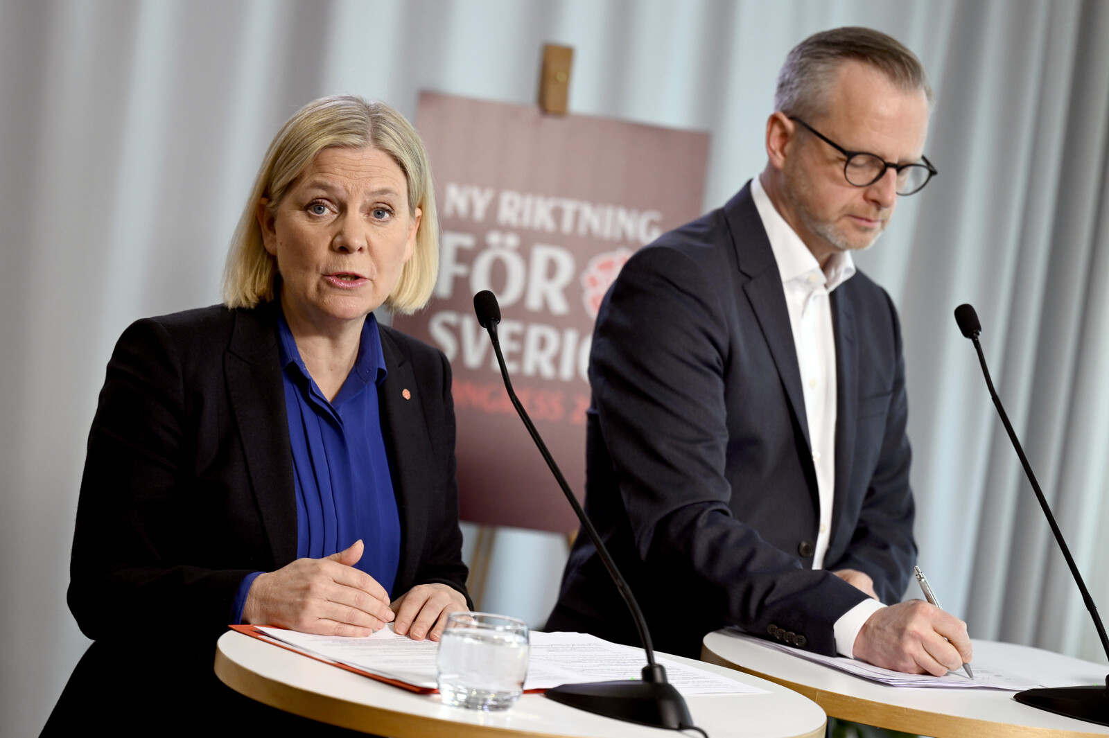 Social Democrats Propose State Investment Bank to Boost Growth