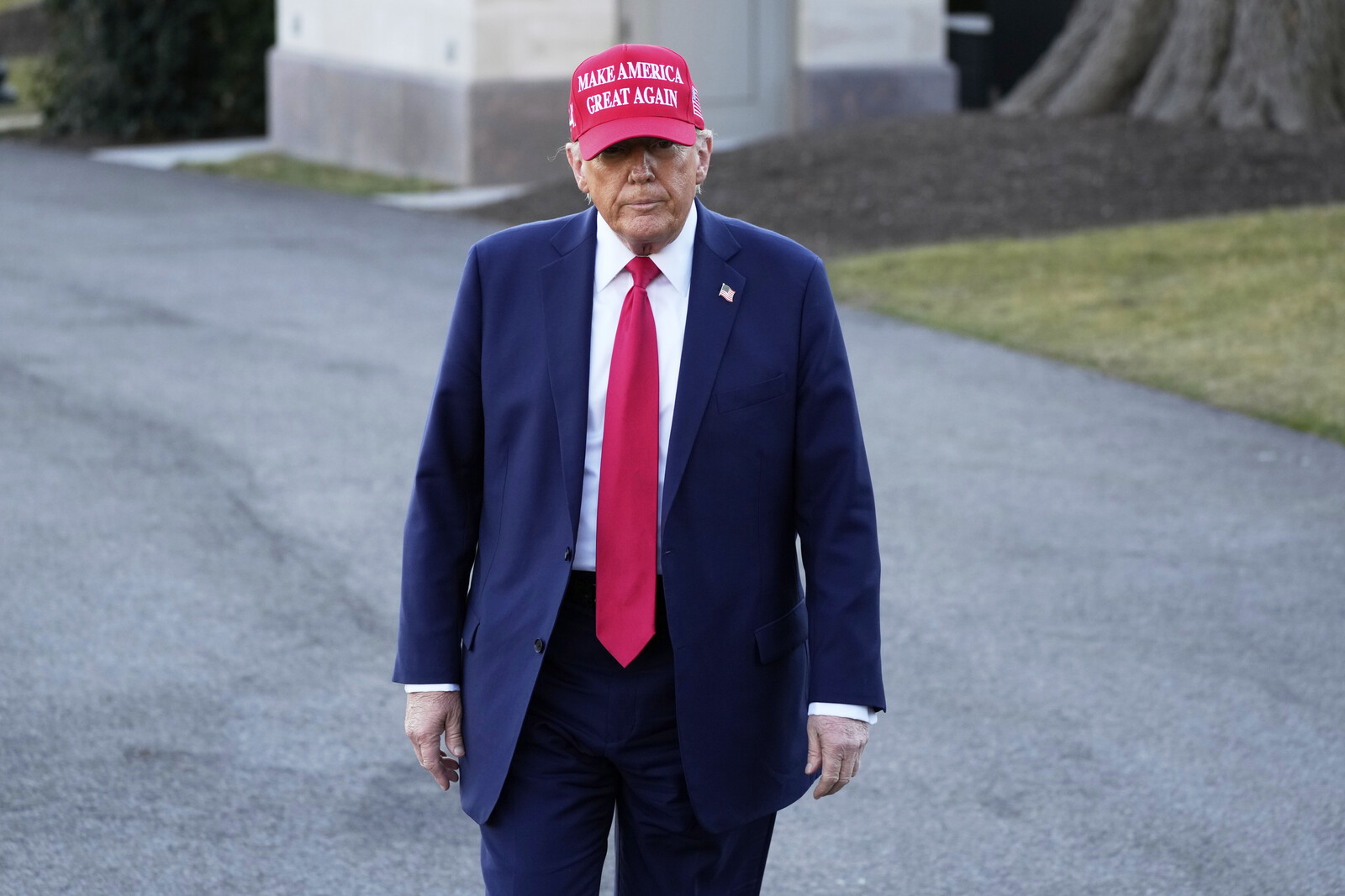 Trump: English to become official language in the USA