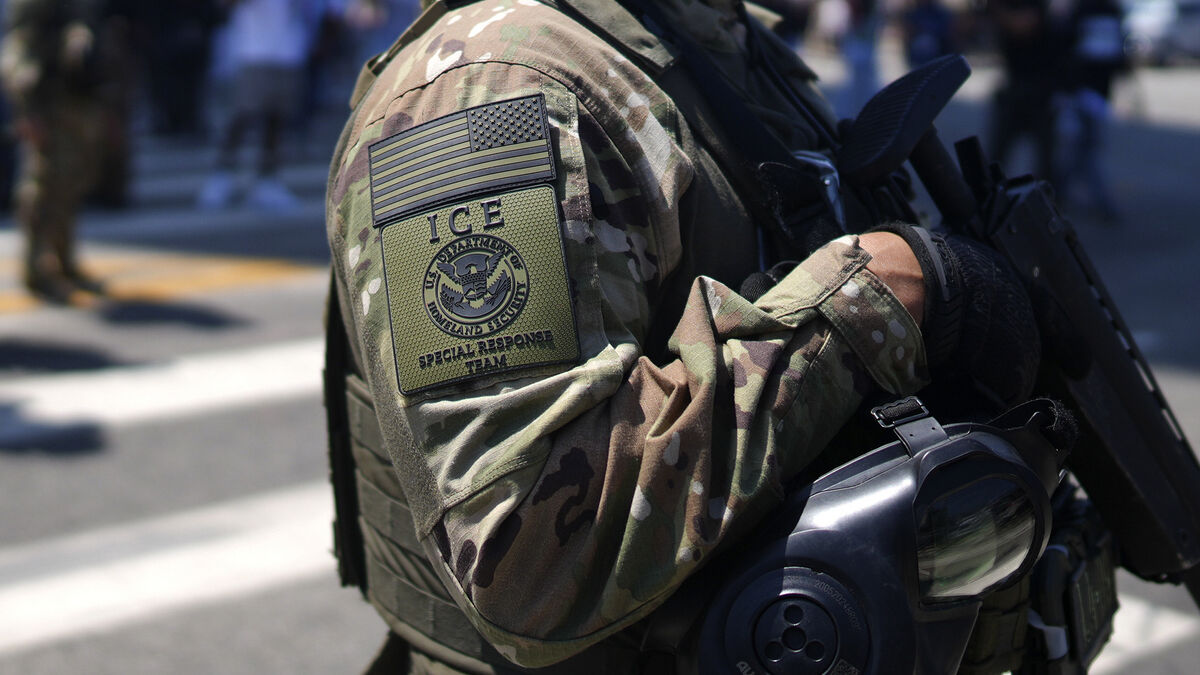 Four dead in U.S. immigration