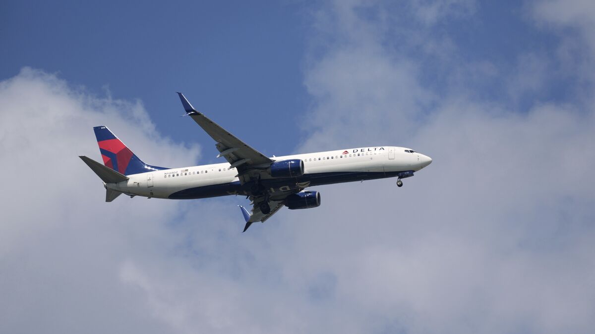 Delta Jets Collide at LaGuardia