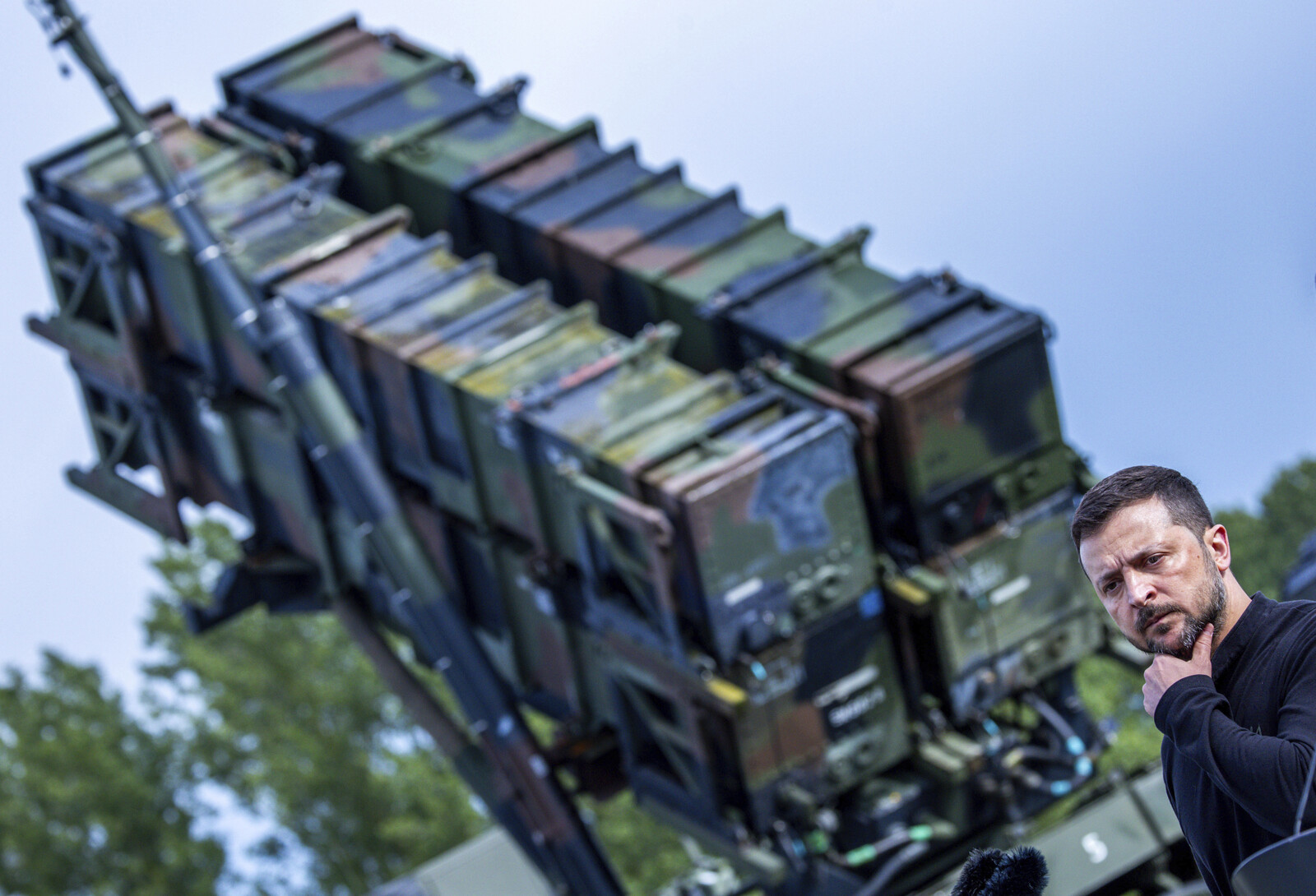 Russian Drones Suspected of Monitoring German Arms Routes to Ukraine
