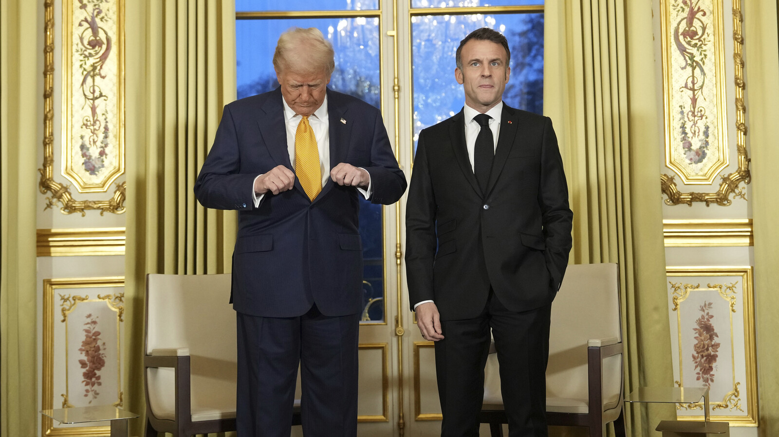 Macron: Stand up to Putin