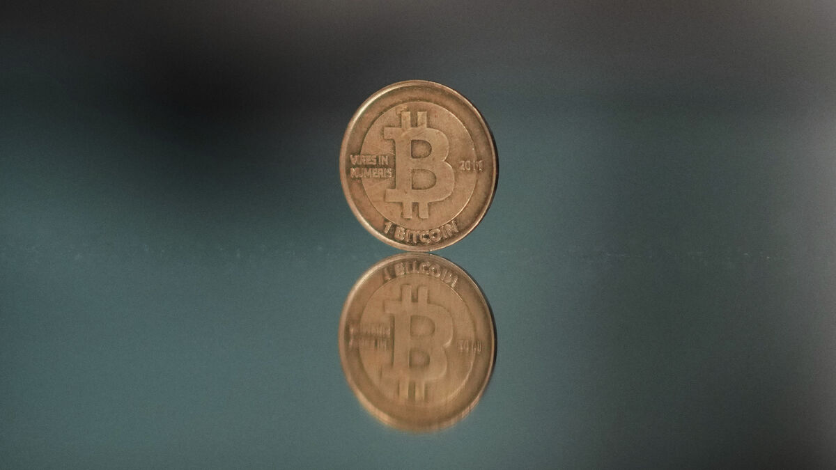 Bitcoin begins December with a