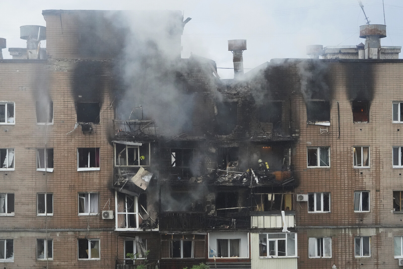 Four Dead in Major Russian Attack on Kharkiv