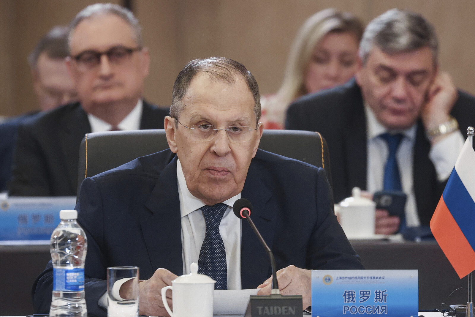 Lavrov Claims Trump Faces EU