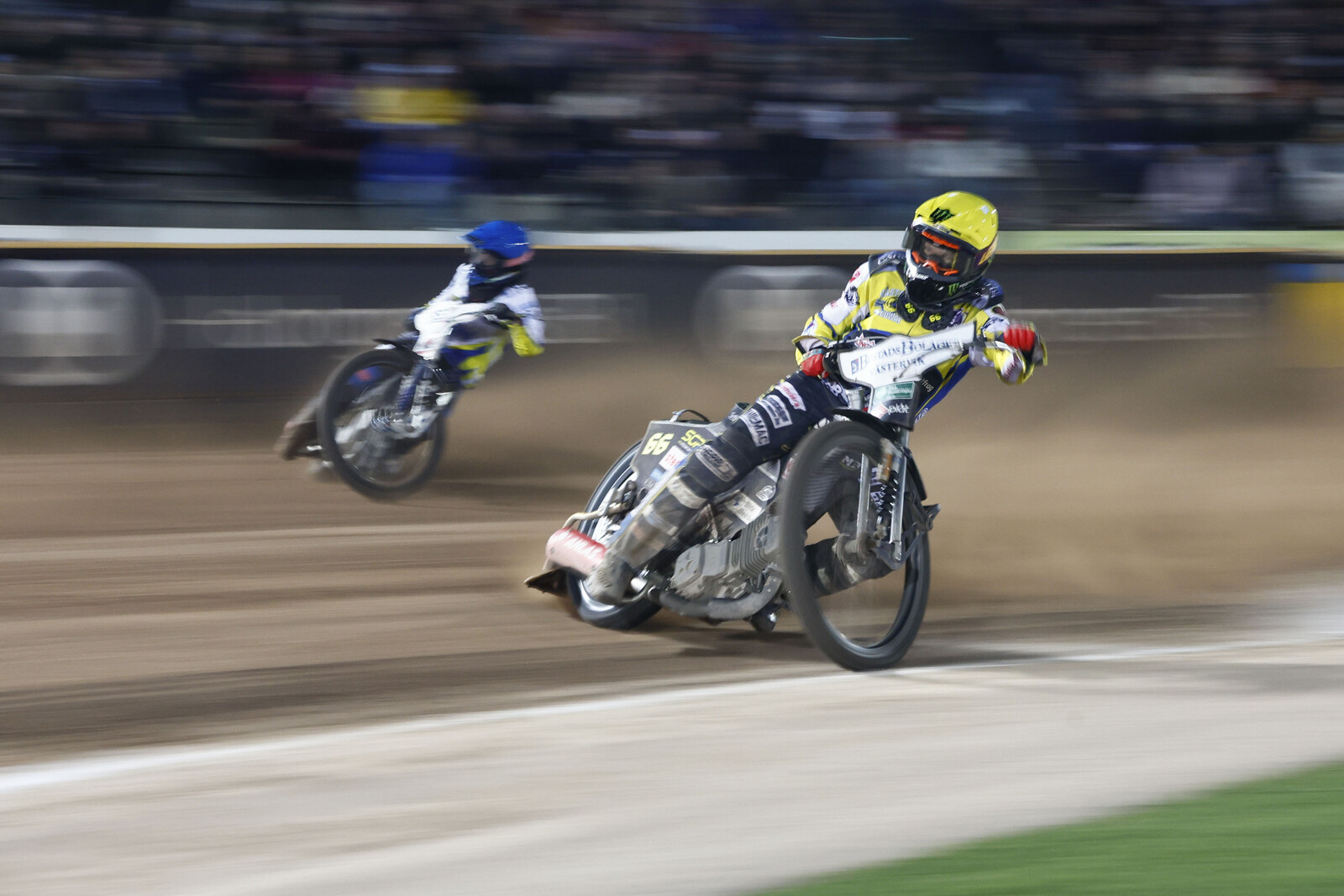Västervik Wins Series, Secures Playoff Spot in Swedish Speedway