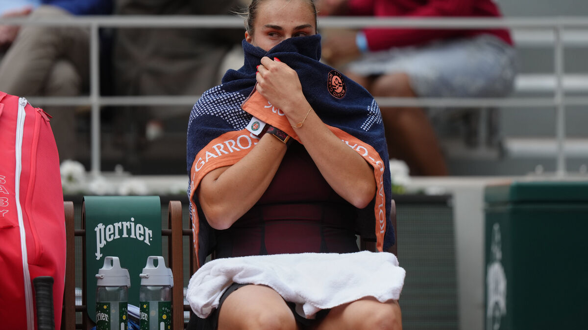 World number one Aryna Sabalenka eliminated after collapse, Diana Shnaider says I'm speechless