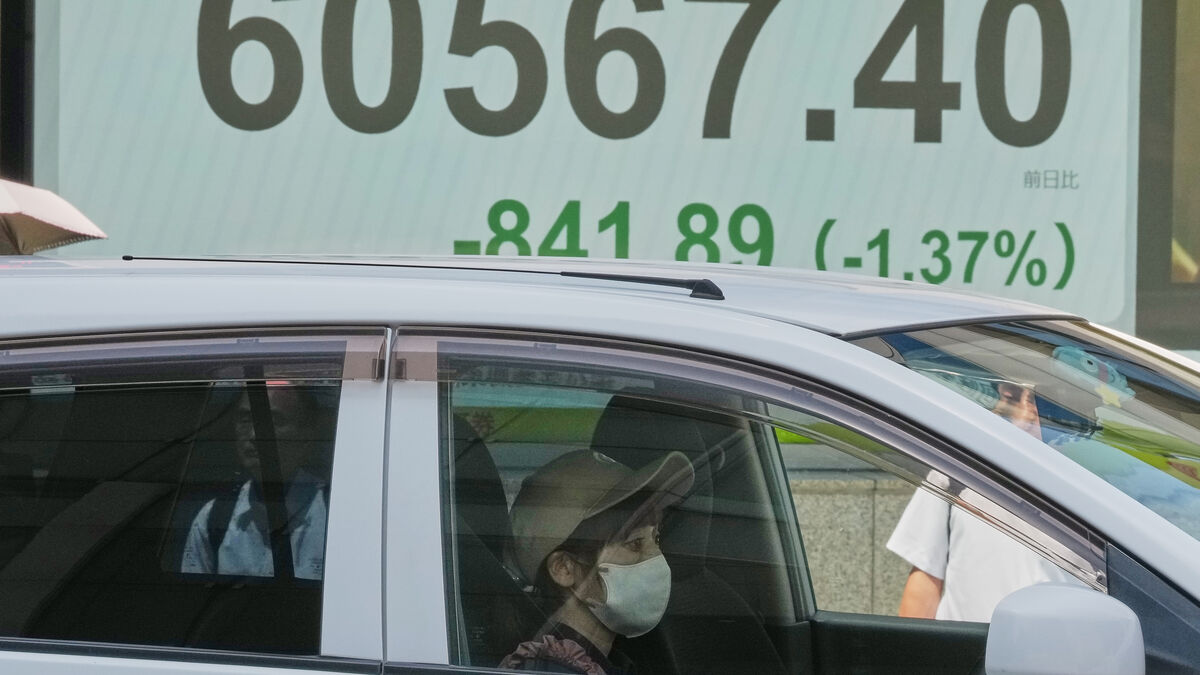 Asia markets fall as concerns grow over AI stock valuations