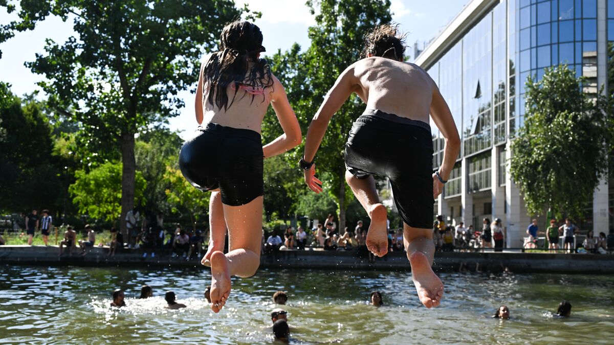 Swimming in Paris allowed as