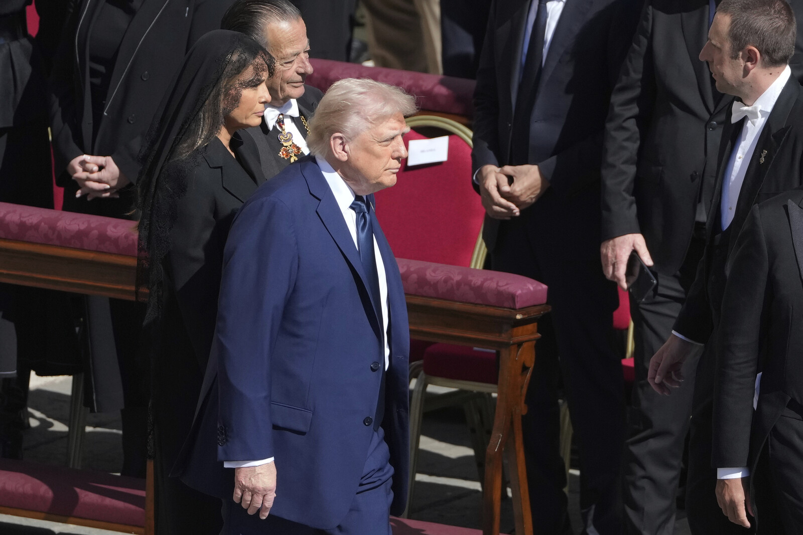 Trump Questions Putin's Commitment to Peace Talks