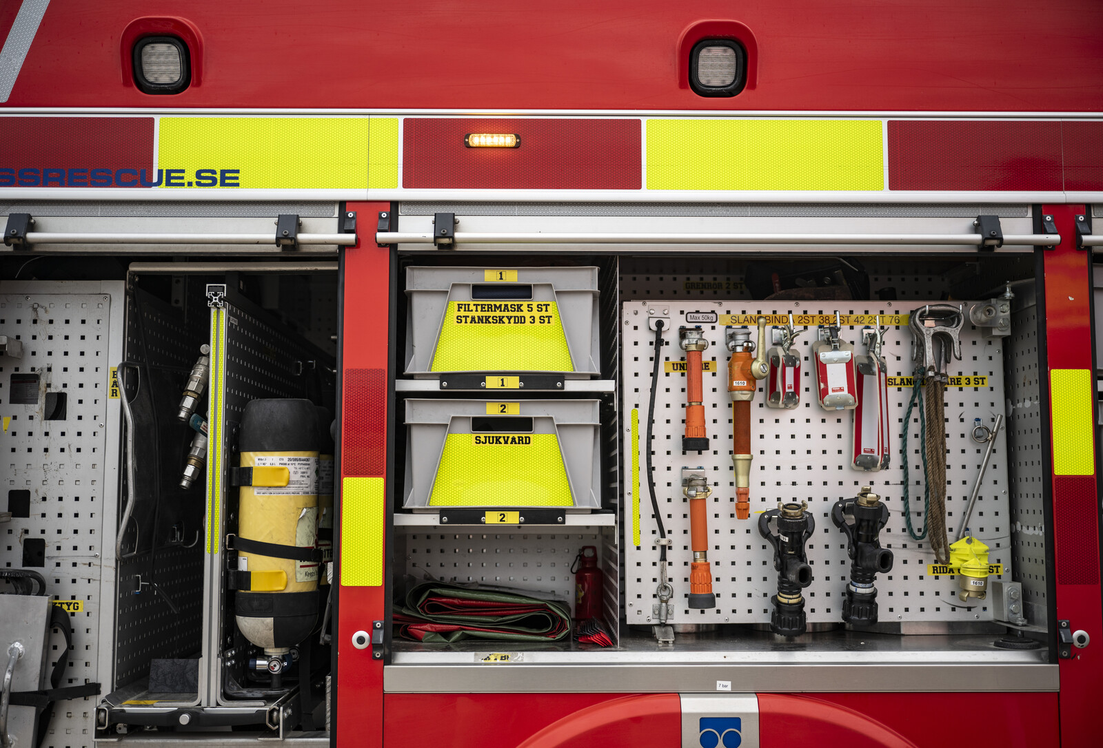 Fire Rages in Building in Vagnhärad