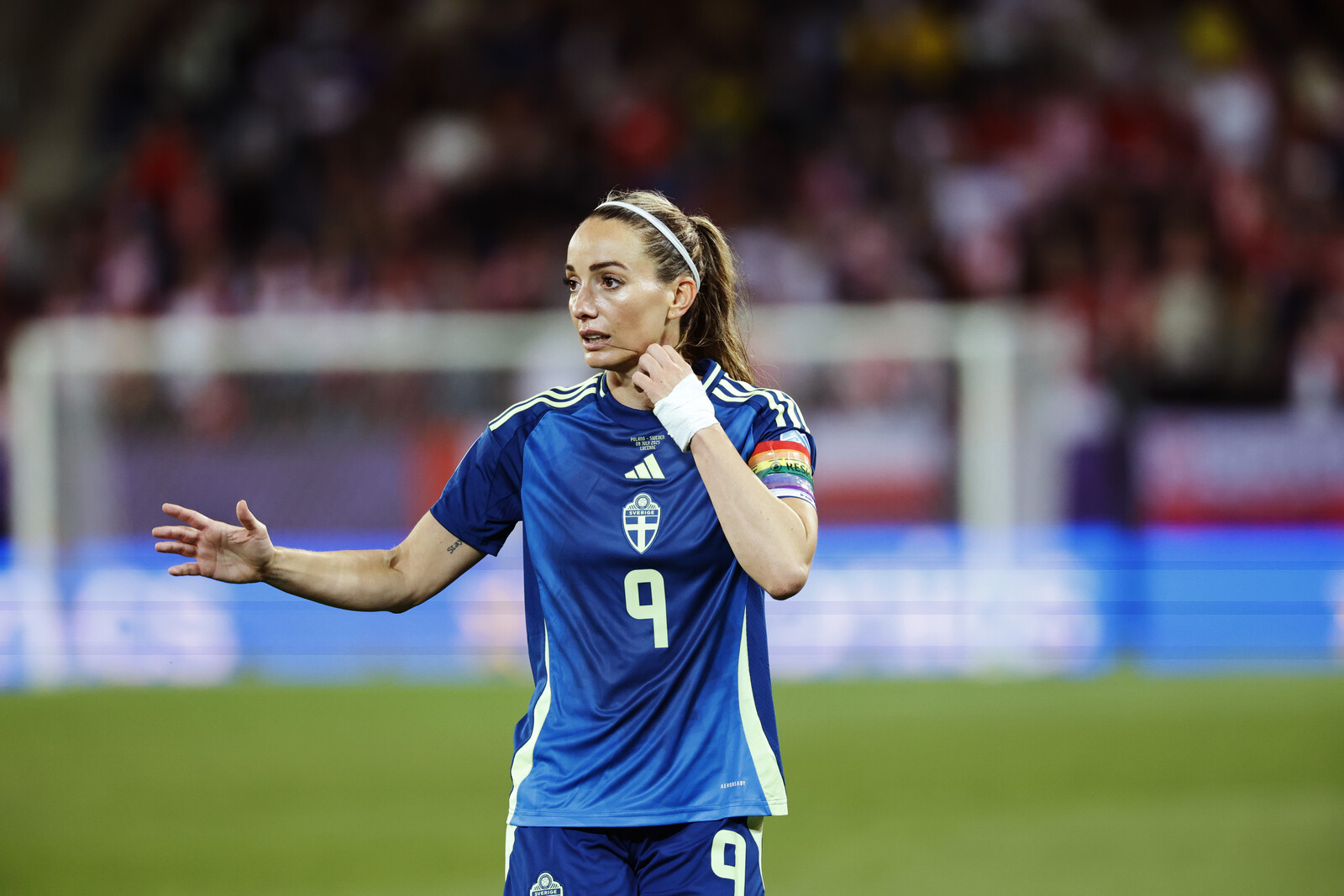 Asllani Expresses Frustration After Sweden's 3-0 Win Over Poland