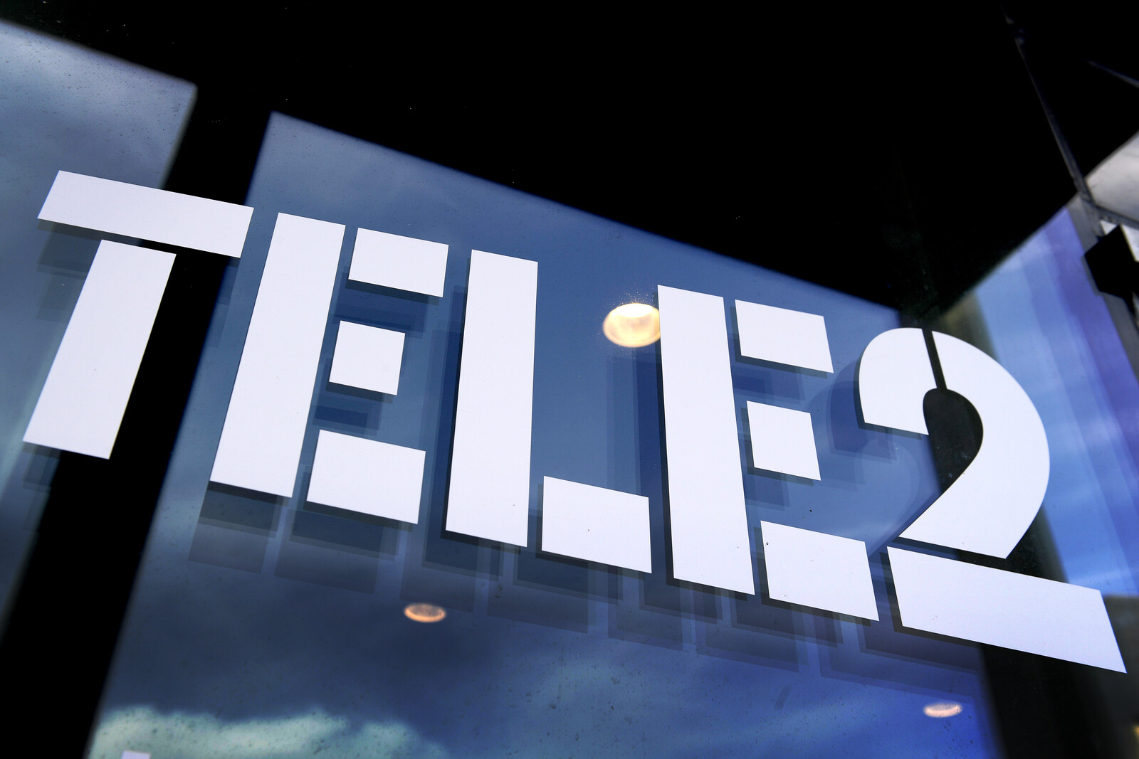 Tele2 Increases Profit Forecast Amid Strong Quarterly Results