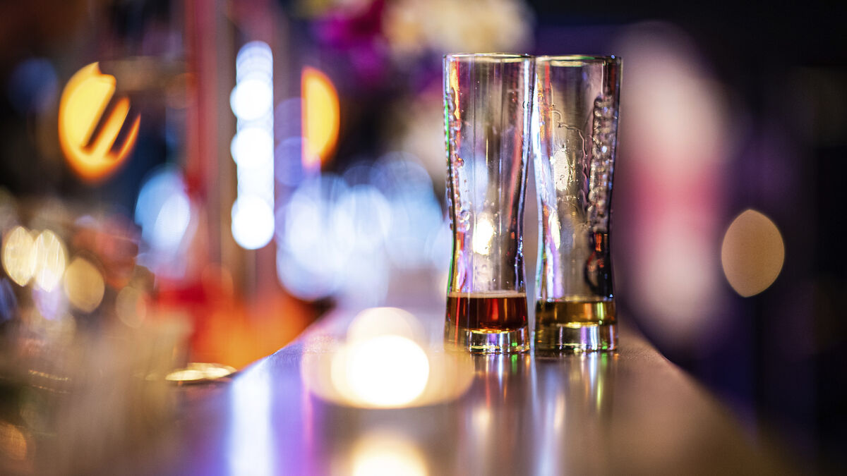 Ryanair boss urges airports to stop selling alcohol in the mornings
