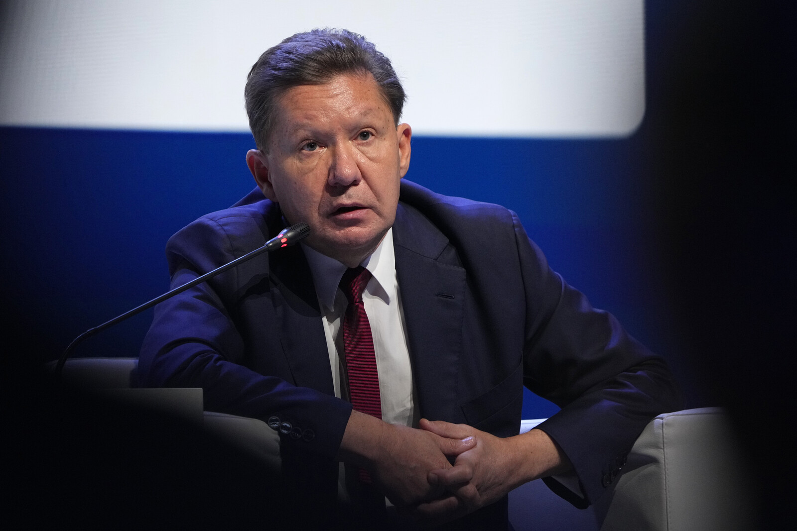 Russia and China Sign New Gas Pipeline Agreement via Mongolia