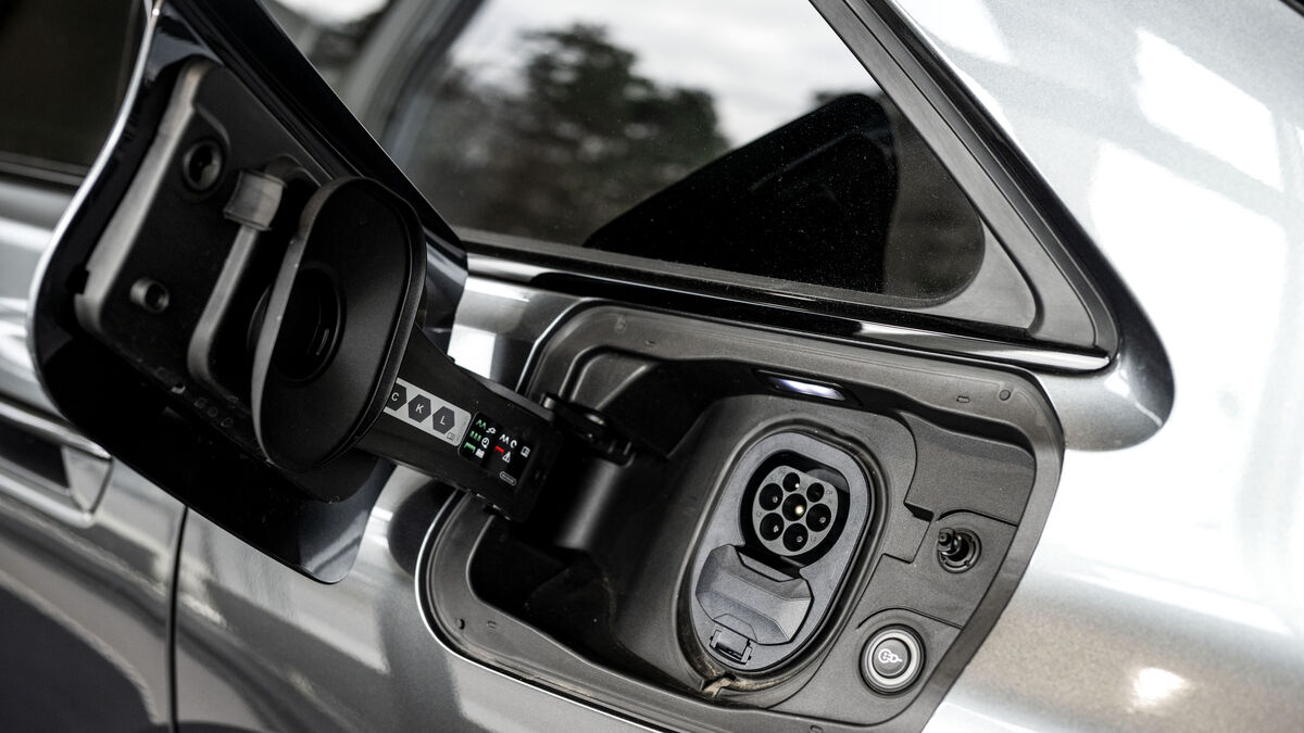 Electric cars on the rise in the EU as share of new registrations reaches 20 percent