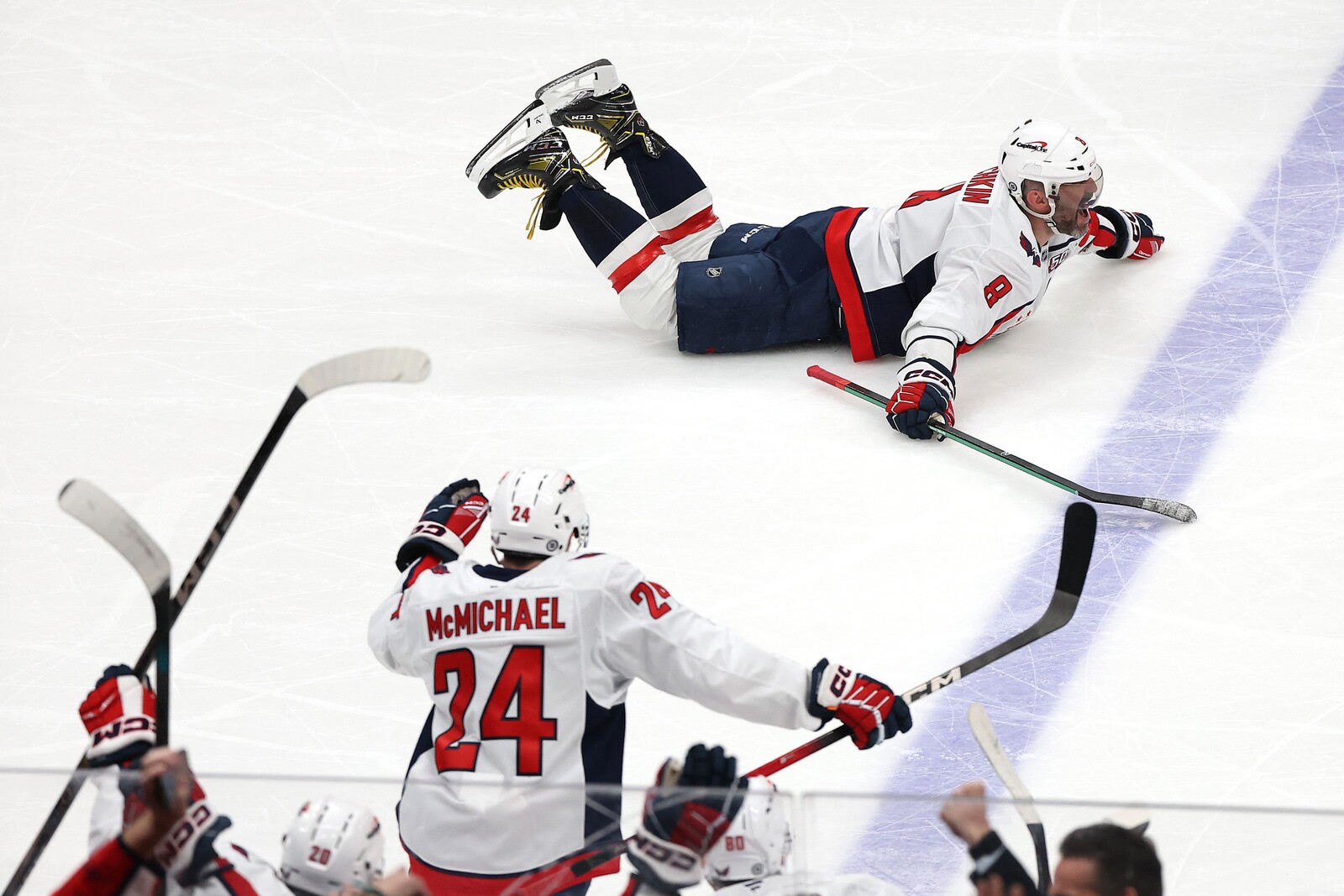 Ovechkin Breaks Gretzky's Record with