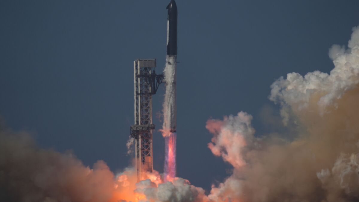 SpaceX plans giant Louisiana launch site for thousands of Starship flights a year