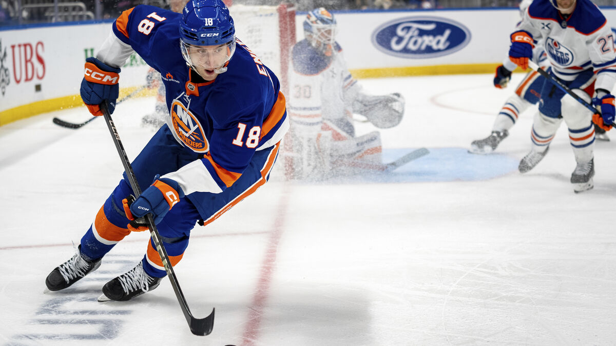 NHL's Pierre Engvall Out for Season After Ankle Surgery