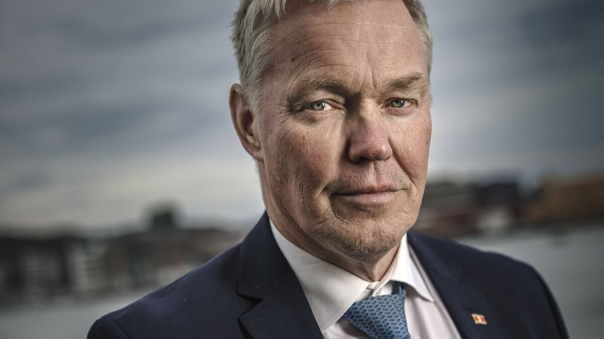 Swedish shipowner says ready to go through the Strait of Hormuz