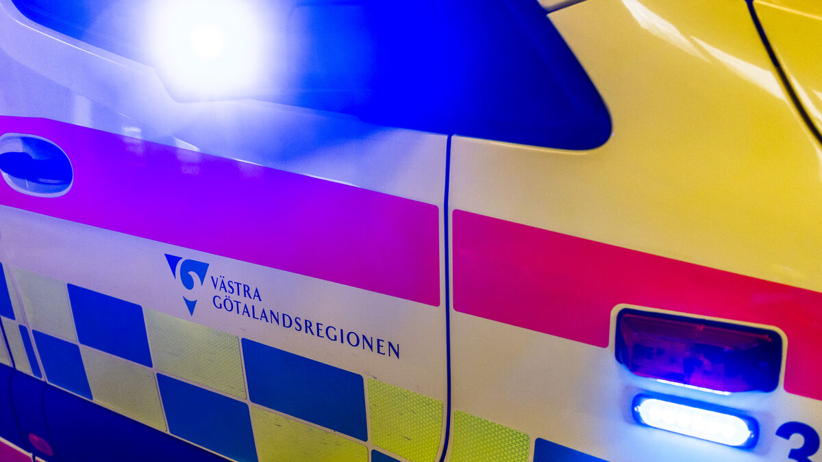 One person suffers life-threatening injuries in horse-riding accident in Trollhättan municipality