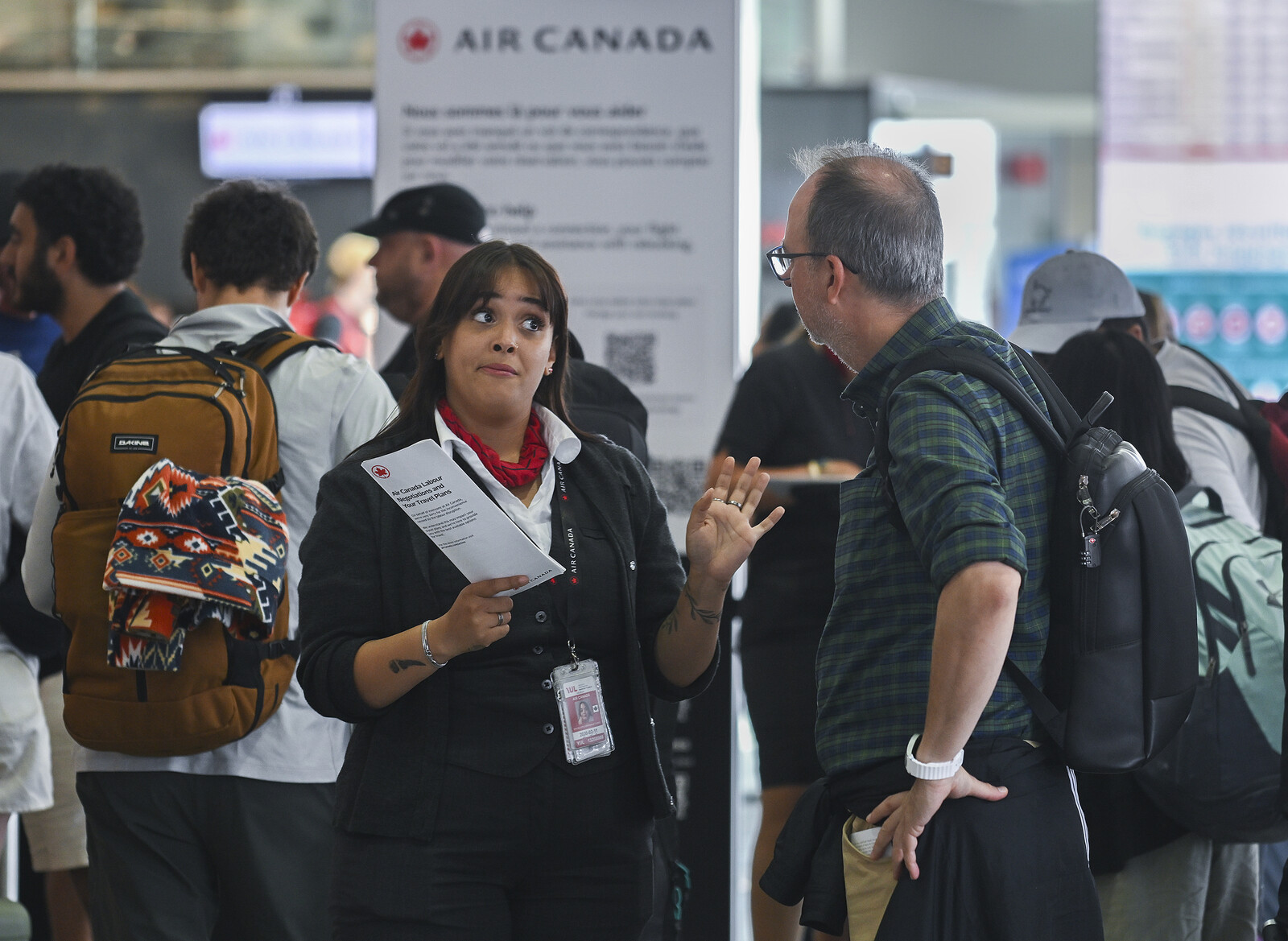 Cancelled Flights Persist Despite Canadian Government Intervention