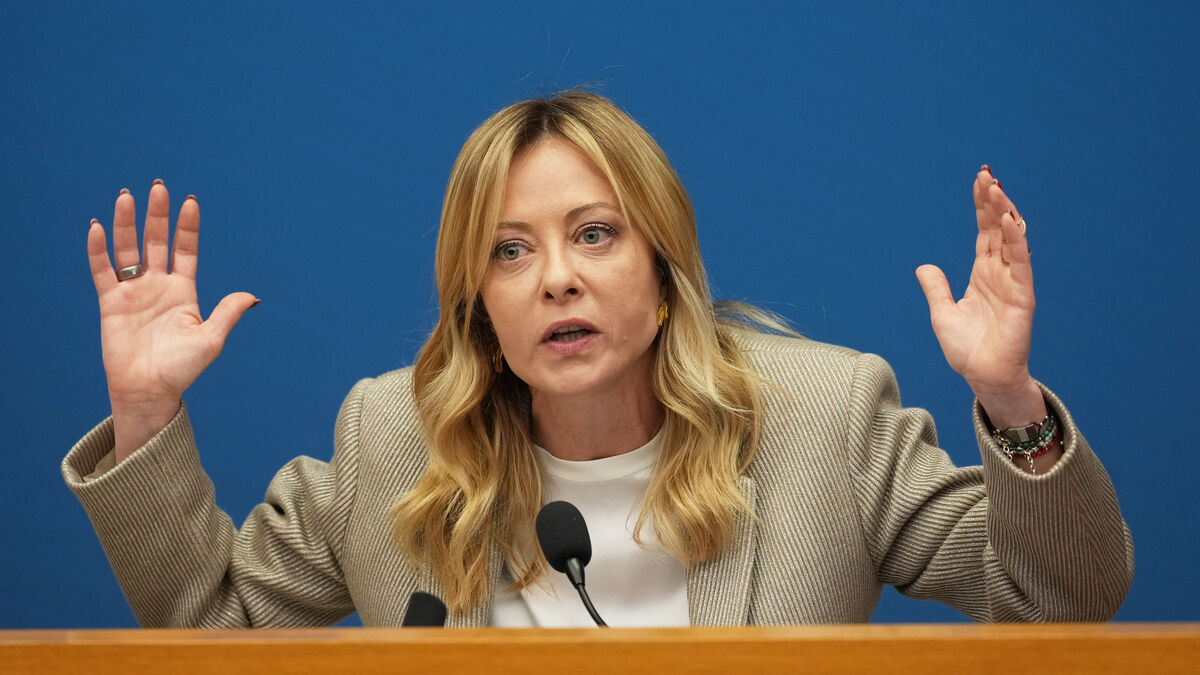Meloni: EU should resume talks with Russia about Ukraine